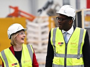 British Prime Minister Liz Truss and Chancellor of the Exchequer Kwasi Kwarteng visit Berkeley Modular, in Northfleet, Kent, Britain, September 23, 2022.