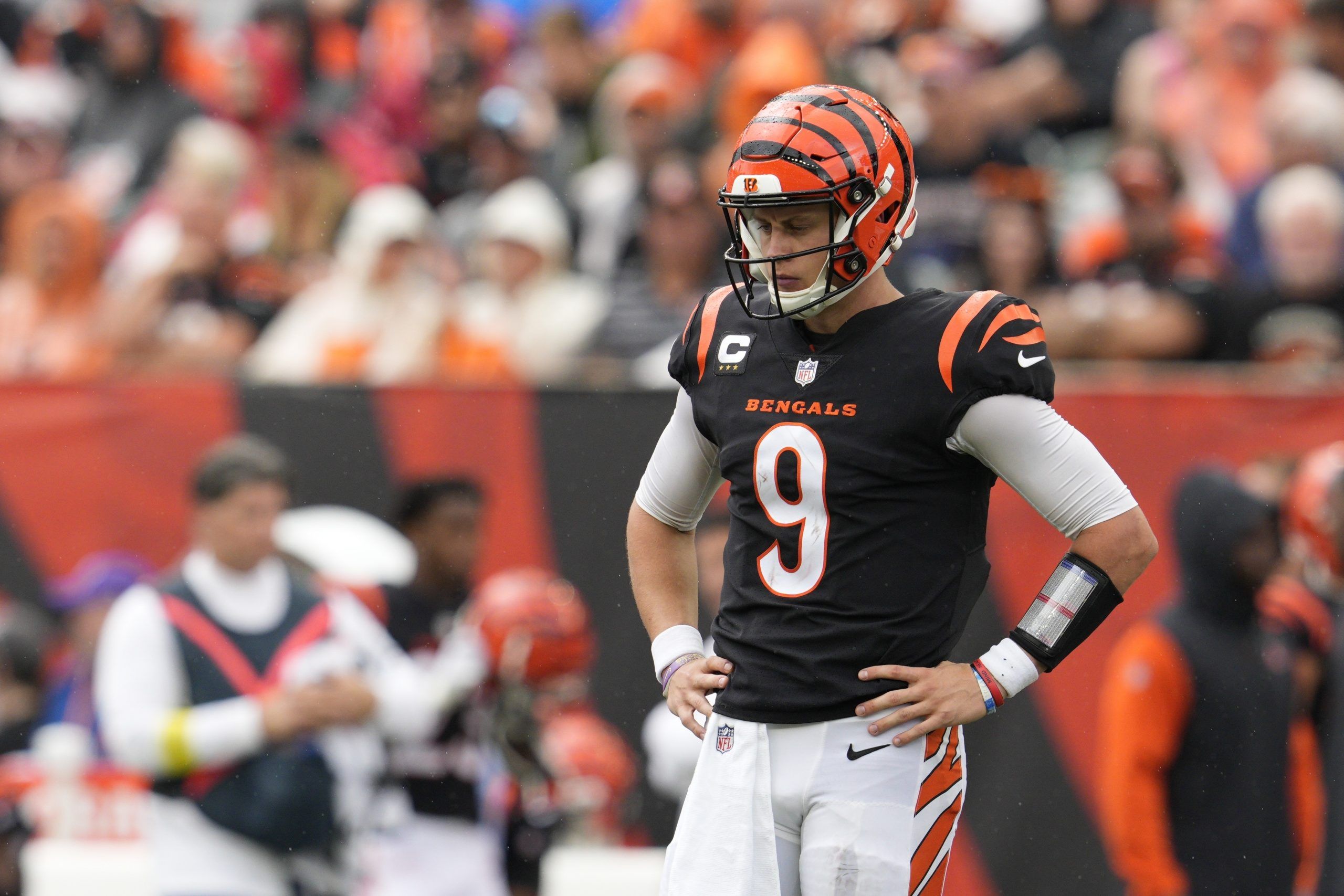 Cincinnati Bengals Takeaways: Joe Burrow Struggles, Offense Nowhere to be  Found in Week 1 Loss - Sports Illustrated Cincinnati Bengals News, Analysis  and More