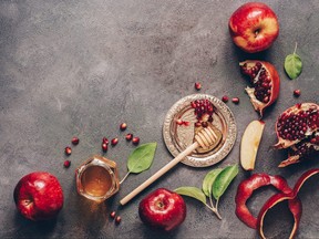 Apples, pomegranate and honey