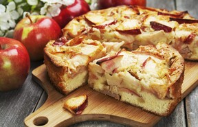 Honey Apple Cake