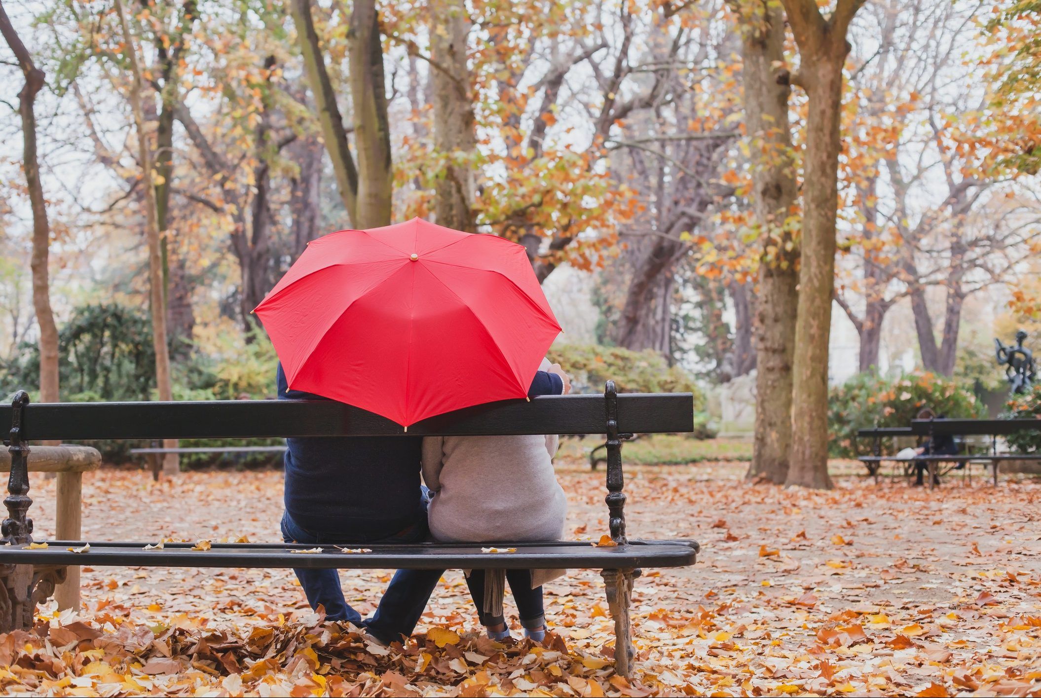 Cooler weather means many have their eyes on cuffing season Toronto photo
