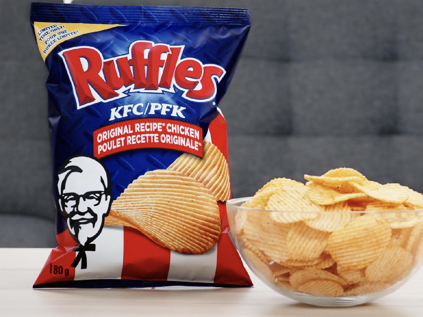 Чипсы Ruffles с беконом