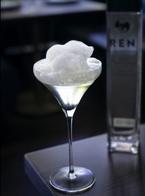 Northern Terroir Martini – Photo-Credit,-Brenton-Mowforth-@cheerstohappyhour
