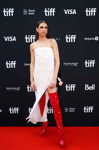 PHOTOS: TIFF Red Carpet Day 2 | Toronto Sun