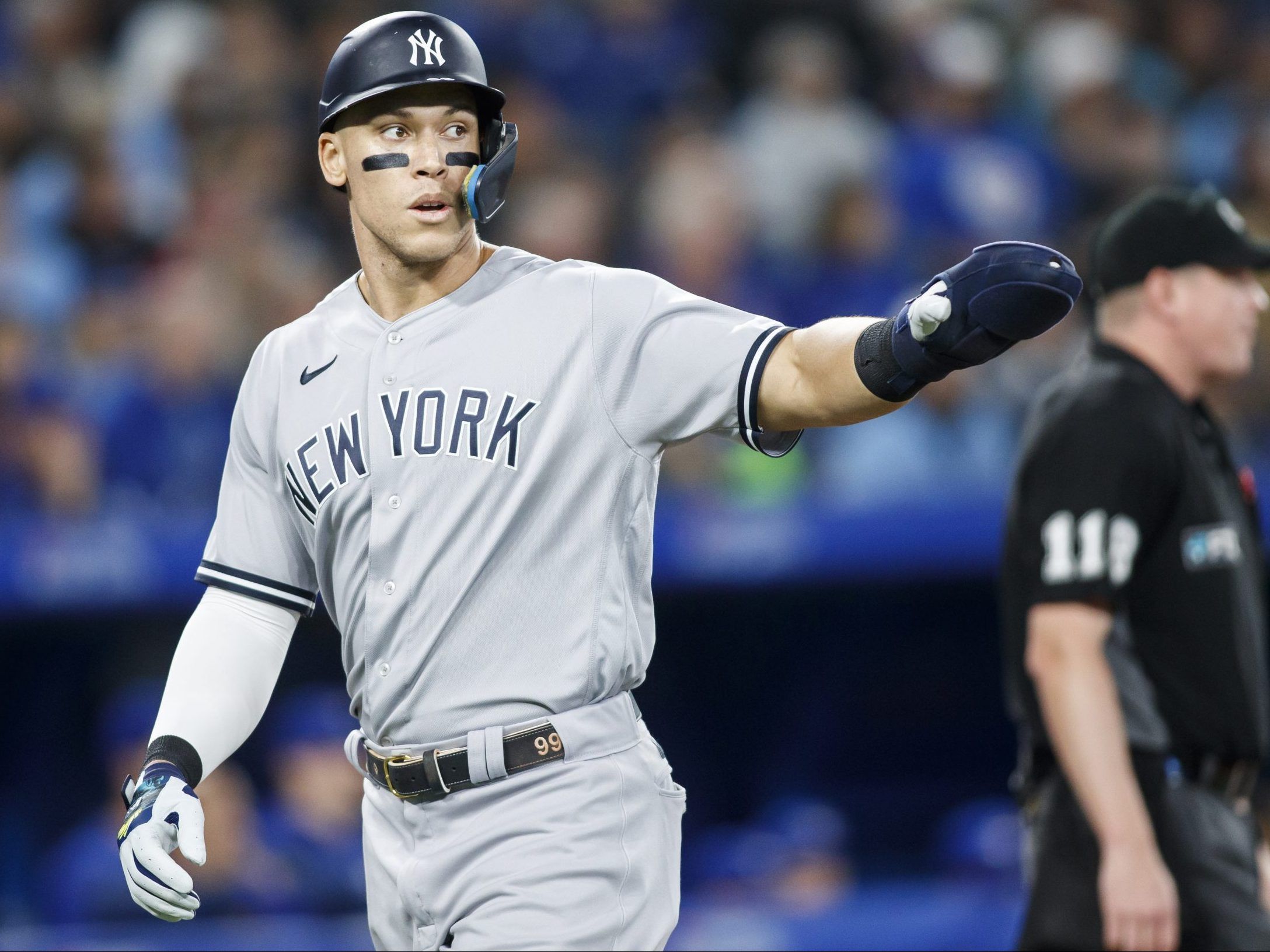 Gleyber Torres reminds Yankees fans of his value to the club after