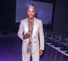Unroll toilet paper on the podium for a good cause 4 international fashion star Jay Manuel, who presented this year's collection