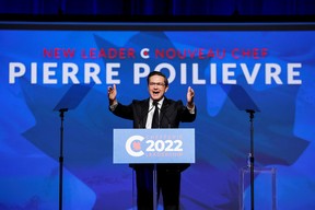 Pierre Poilievre spricht, nachdem er am Samstag, den 10. September 2022 in Ottawa zum neuen Vorsitzenden der kanadischen Konservativen Partei gewählt wurde. REUTERS/Blair Gable