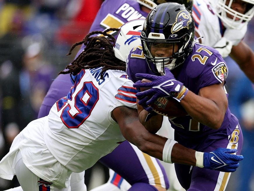 BALTIMORE, MD - OCTOBER 02: Baltimore Ravens running back J.K. Dobbins (27)  runs the ball for a touchdown during the Buffalo Bills versus Baltimore  Ravens NFL game at M&T Bank Stadium on