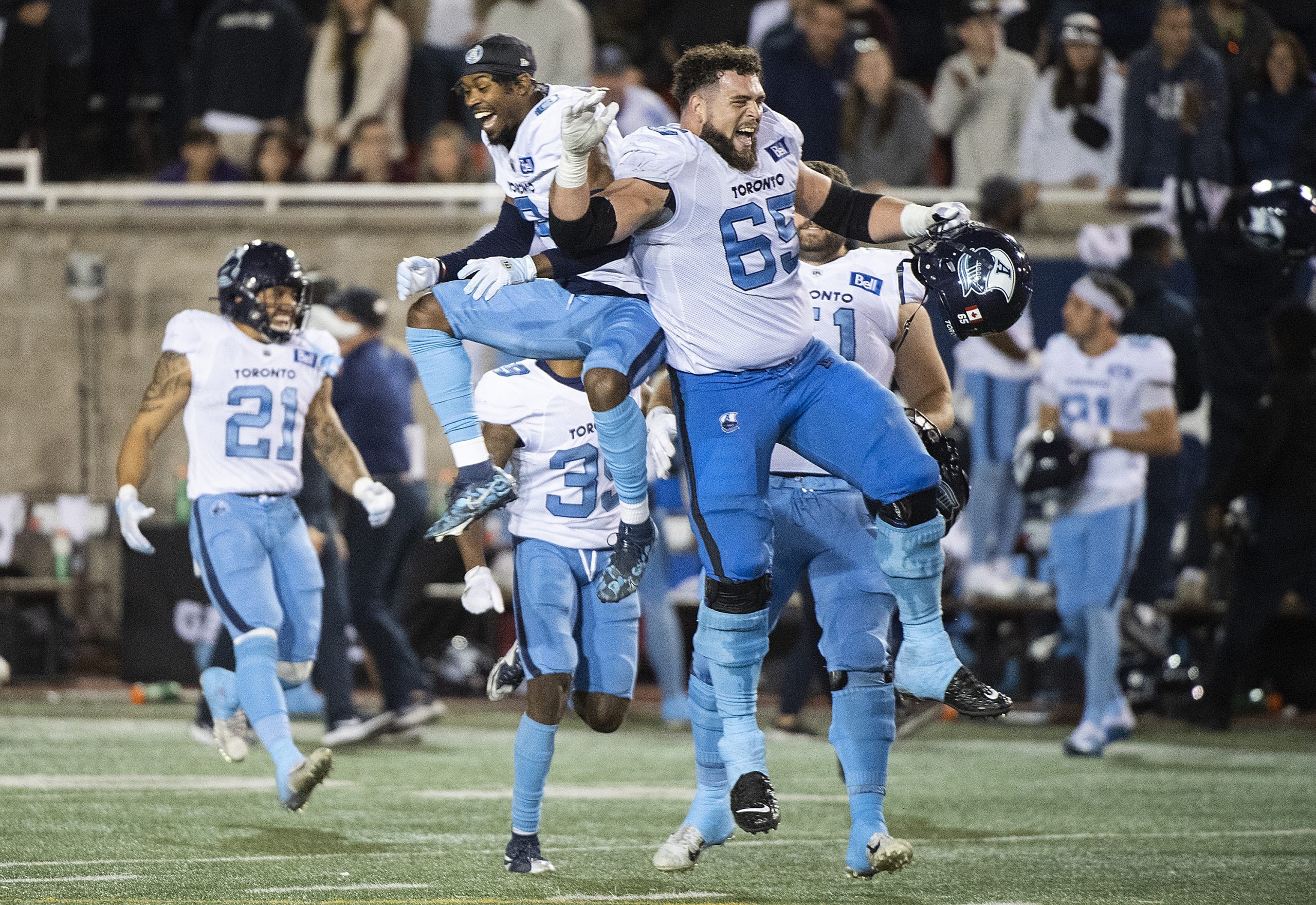 Argos Move to 4-0 After Win In Montreal - Toronto Argonauts