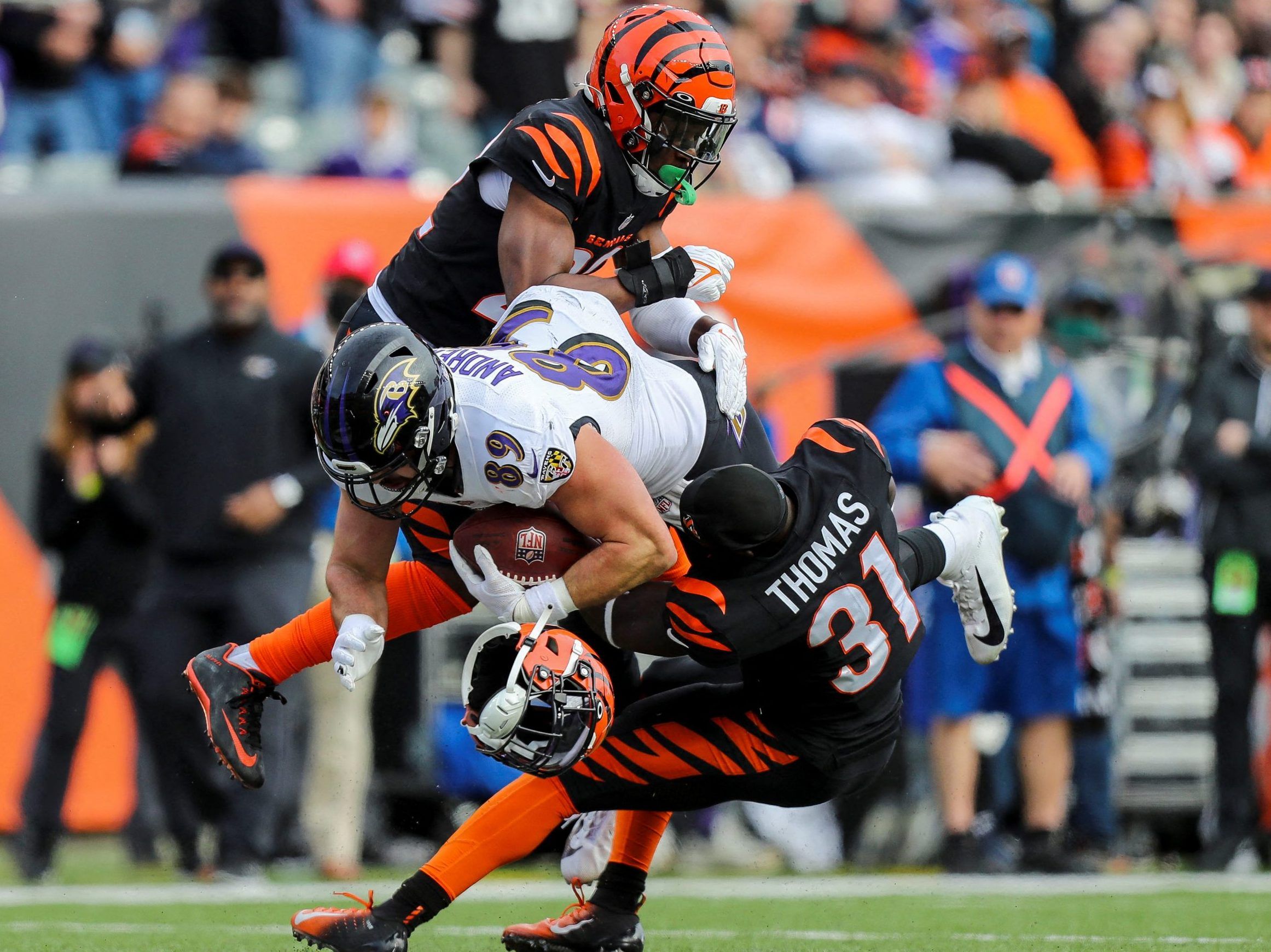 Ravens vs. Bengals odds: Betting line tight for Thursday night AFC North  NFL matchup 