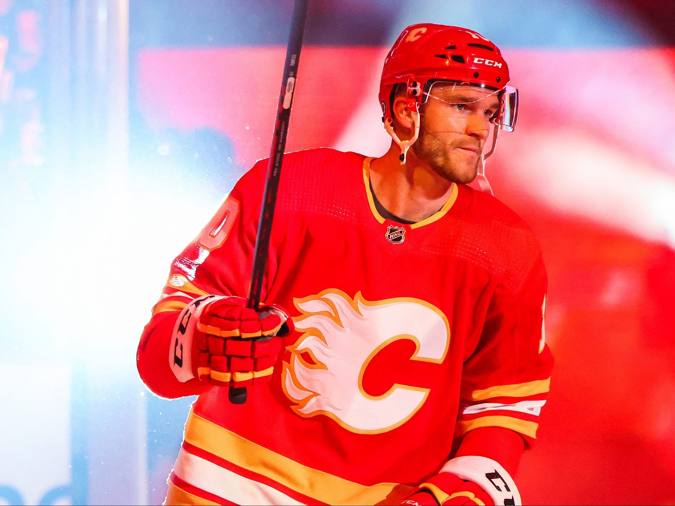 Jonathan Huberdeau gets a new number with Calgary Flames