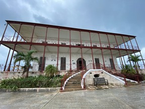 The Commissioner’s House sits on a hill of the Keep at the Royal Navy Dockyard. CYNTHIA MCLEOD/TORONTO SUN