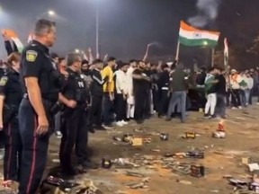 WARMINGTON: Rowdy Diwali celebration in Mississauga under scrutiny - Toronto Sun 2 The fireworks and actions of those at a Mississauga mall parking lot has landed Diwali celebrants in the hot seat.