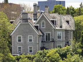 24 Sussex Dr 1