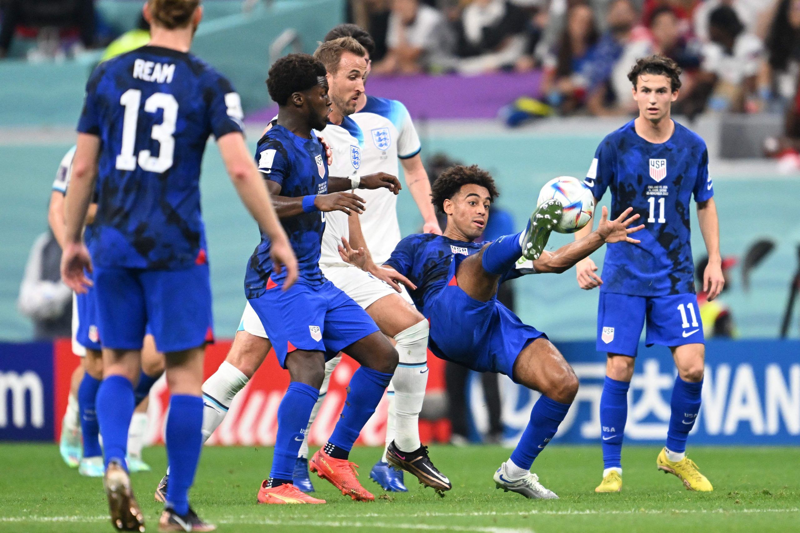 US frustrates England again at a World Cup in 0-0 draw