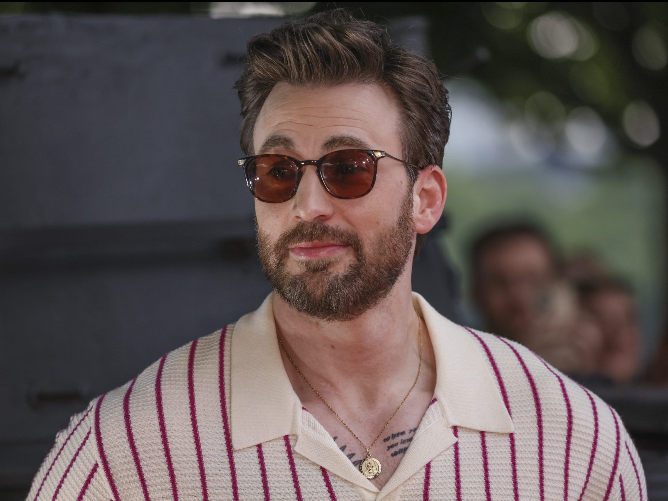 When 'Captain America' Chris Evans Asked Former S*xiest Man Paul