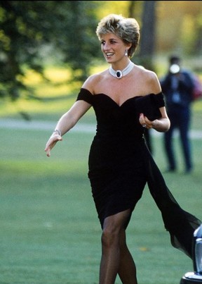 Princess Diana arriving at the Serpentine Gallery, London, in a gown by Christina Stambolian, June 1994. (Photo by Jayne Fincher/Getty Images)