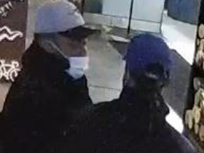 Alleged pickpockets wanted by Toronto Police.