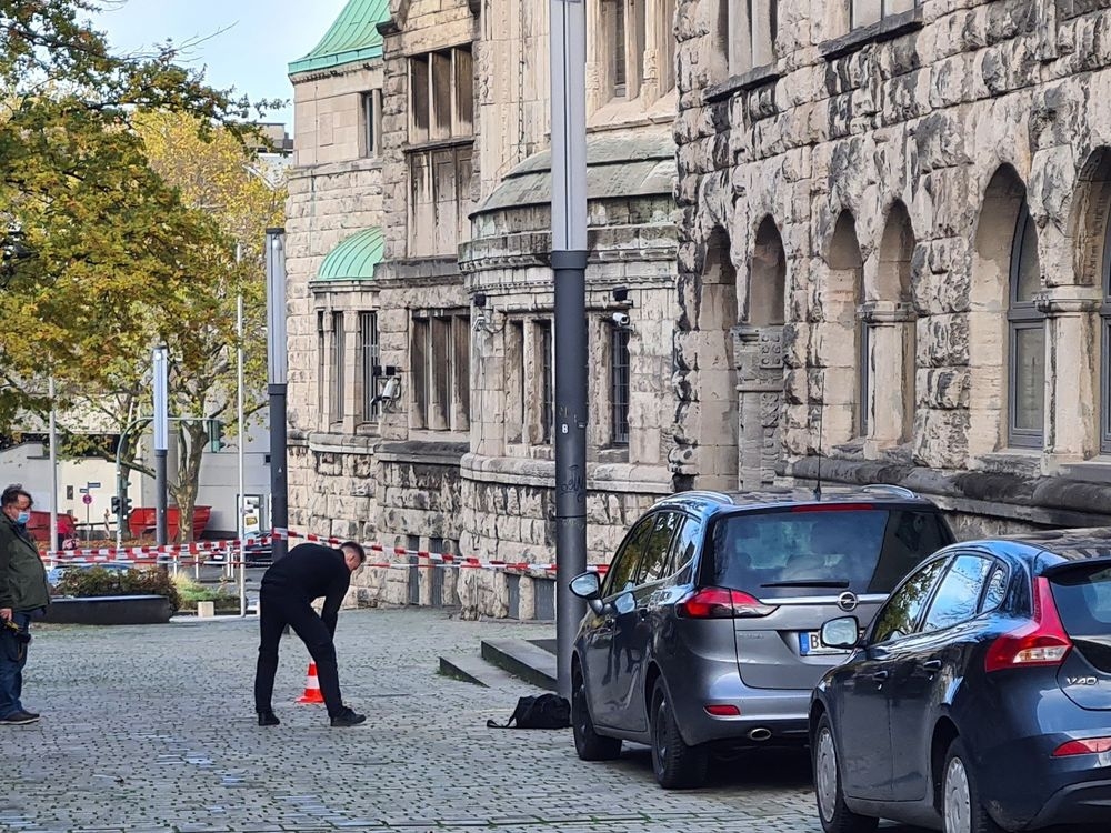 Bullet holes found at building next to old German synagogue