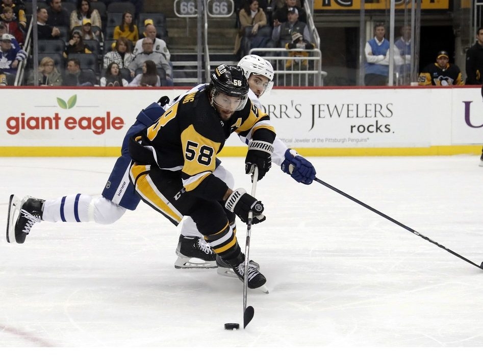 Kris Letang returns to Penguins lineup for 1st time since stroke