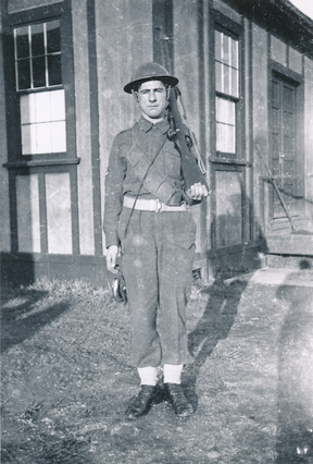 Pte Mastromatteo on guard duty. Photo courtesy The Argyll and Sutherland Highlanders of Canada