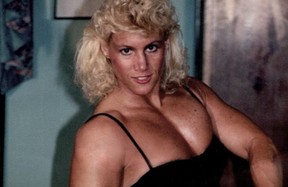 CRIME HUNTER: Is bodybuilder Sally McNeil a battered woman or a killer? 4 Sally and Ray McNeil both used steroids. NETFLIX