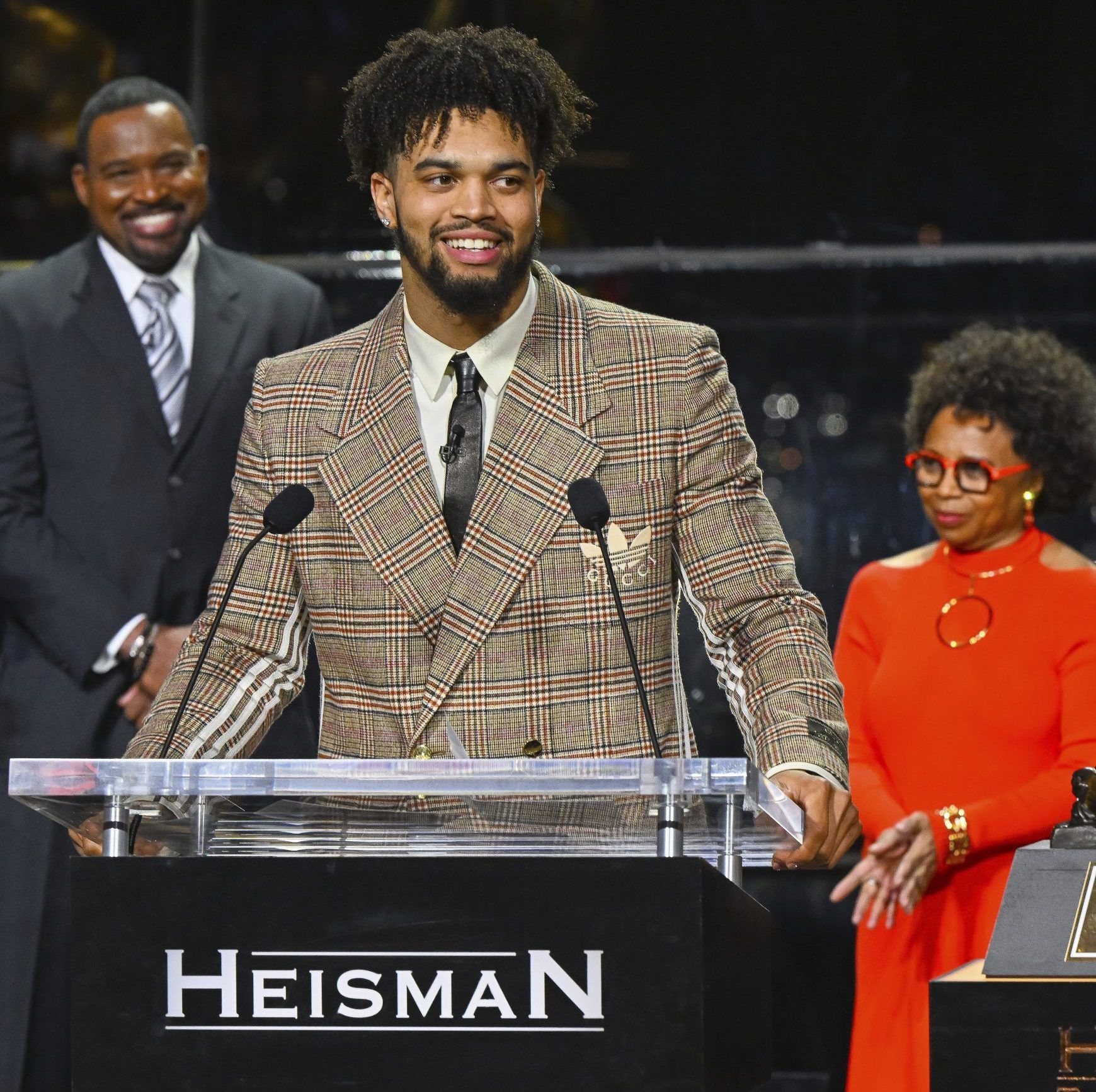 USC's Williams Wins Heisman After Leading Trojan Turnaround | Toronto Sun