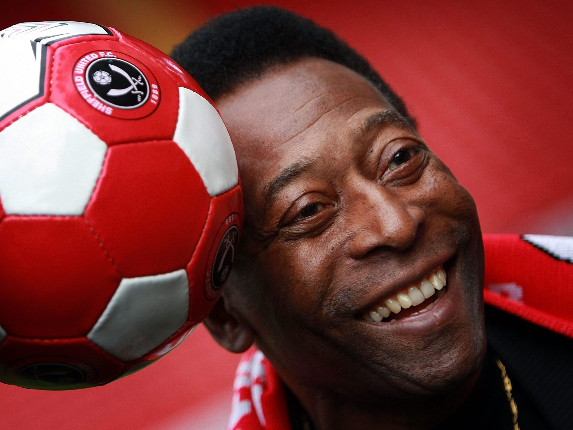 pele-s-health-improving-but-no-forecast-for-hospital-discharge-doctors