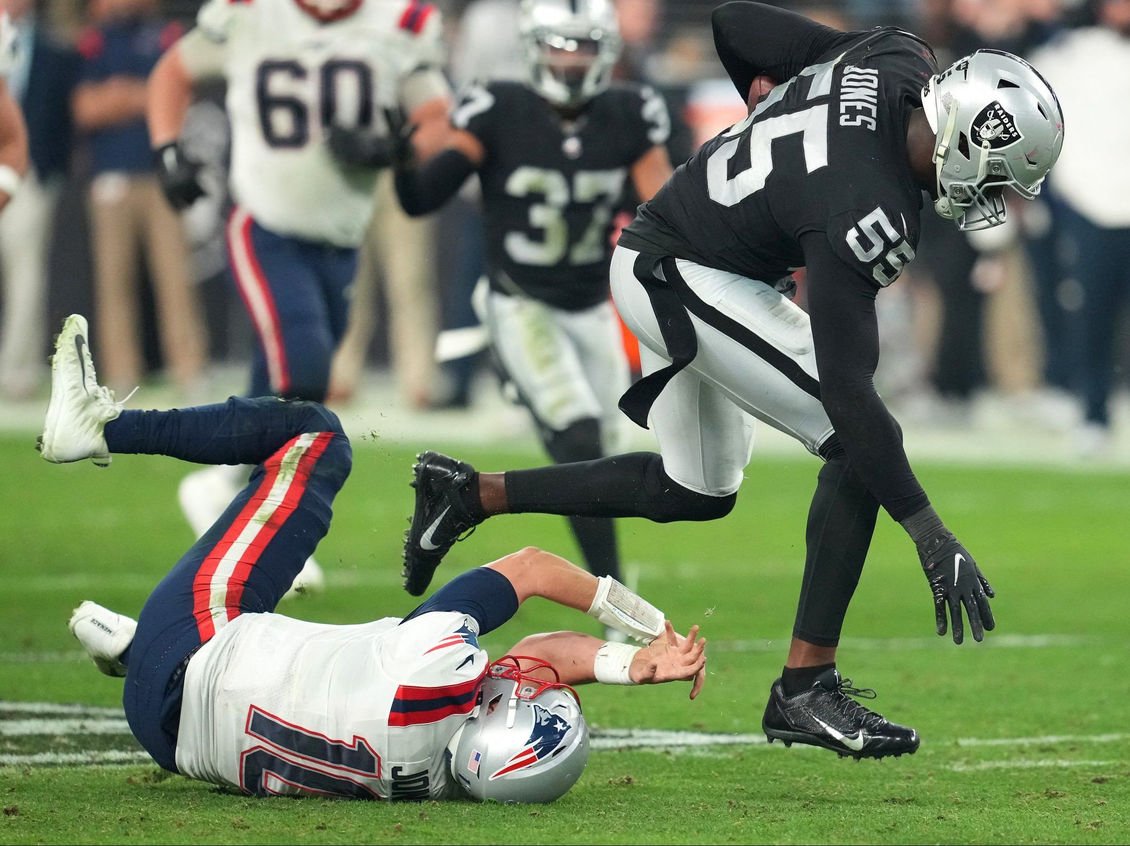 3 Takeaways from Patriots' Week 15 Loss vs. Raiders