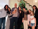 Bruce Willis posed with Emma Heming Willis, Demi Moore and his children in a rare family photo. 