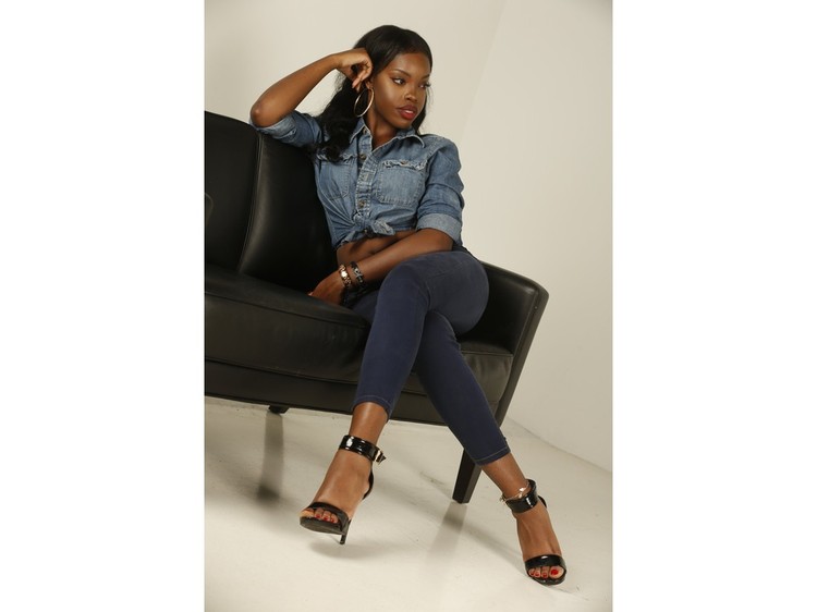 SUNShine Girl Kaydee Toronto Sun