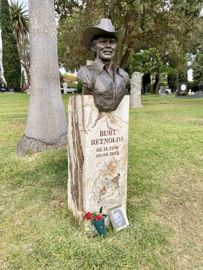 Burt Reynolds’ grave at Hollywood Hills cemetery in Los Angeles. CYNTHIA MCLEOD/TORONTO SUN