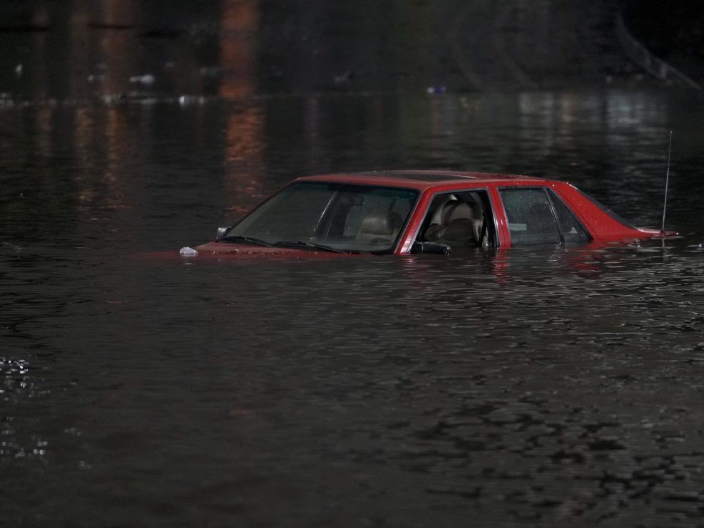 'Bomb Cyclone' Brings Damaging Winds, Drenches California | Toronto Sun