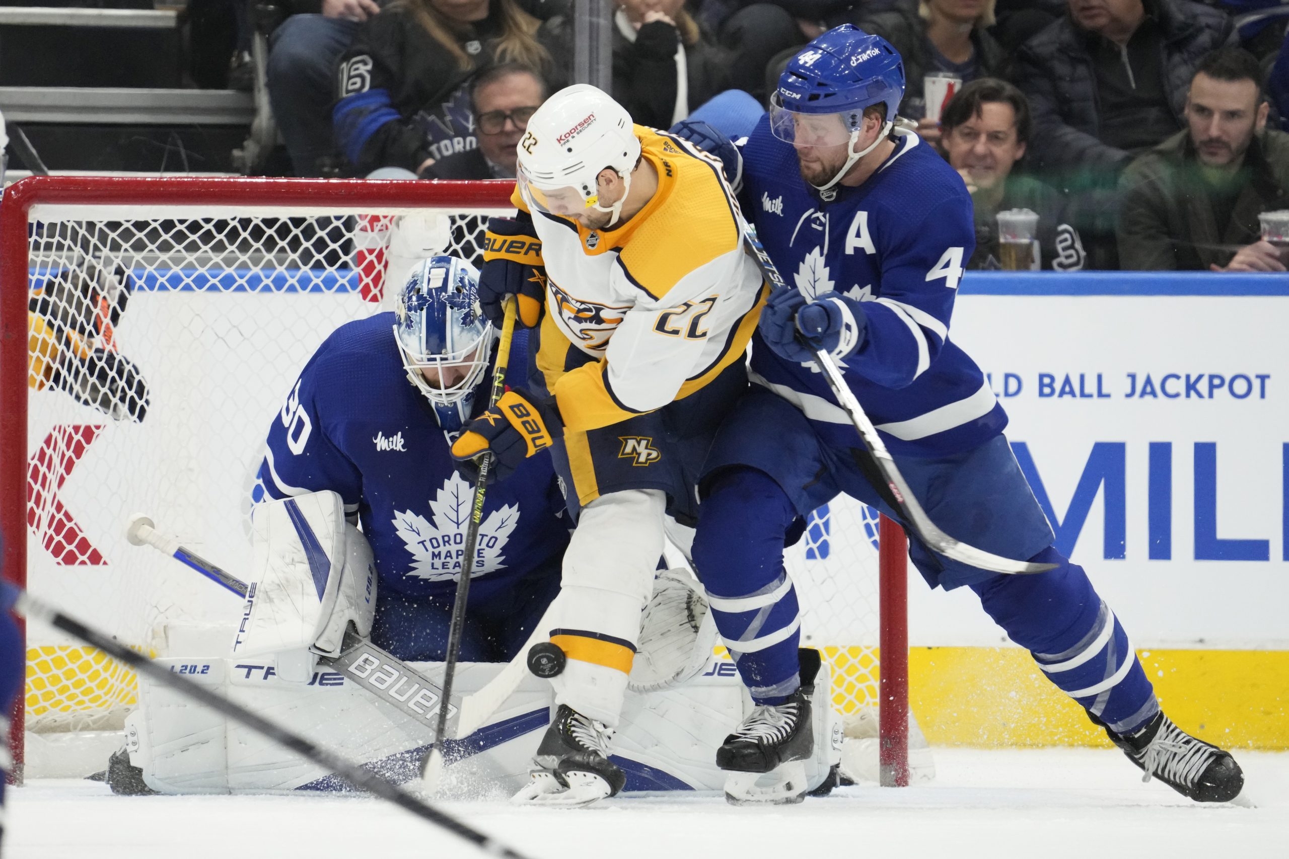 Goaltender Matt Murray solid as Maple Leafs squeak past Predators ...