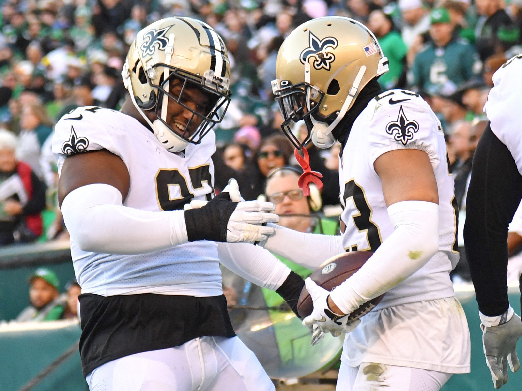 Saints win 20-10 in Philly, deny Eagles top spot in NFC