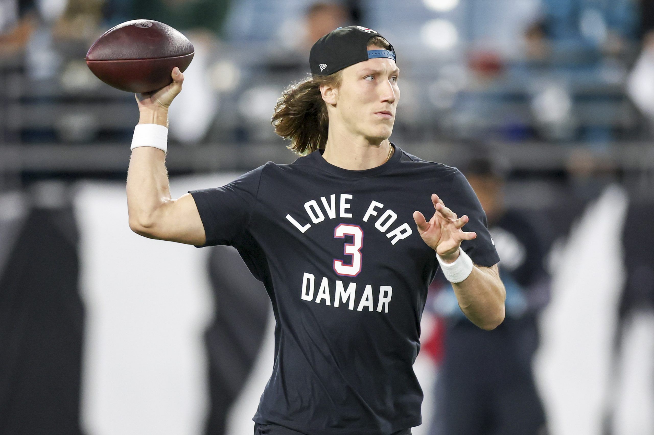 Look: Joe Burrow hanging out with Damar Hamlin, Trevor Lawrence