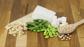 Soy beans, tofu, tempeh, edamame – autumnhoverter/Getty Images