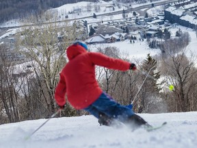 A trip to Quebec City will exceed all of your skiing, culinary and lodging expectations - Toronto Sun 2 Le Massif De Charlevois is known for its steep vertical hills. The surrounding area has fine hotels, a luxurious spa and great spots at which to dine.