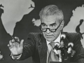 Bernard Kalb, as State Department spokesman, in January 1986.