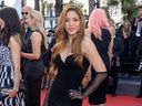 Shakira te zien op het 75e filmfestival van Cannes op 25 mei 2022 