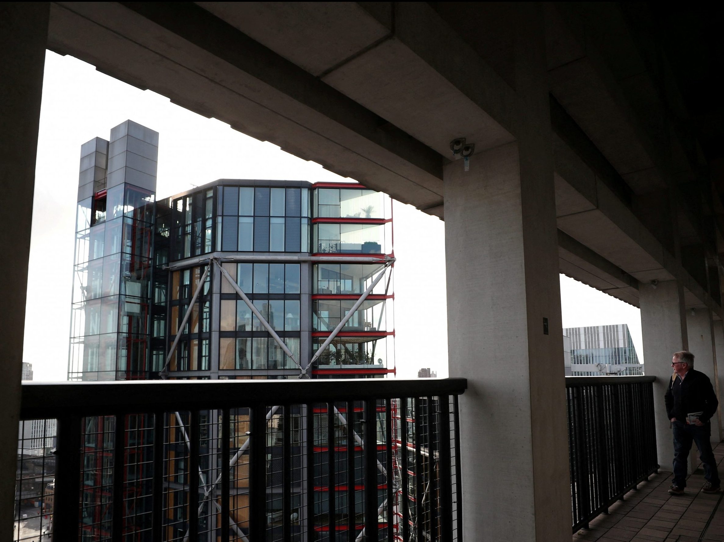 Tate Loses $3 Million In Uk Tax Battle - 5y1w5gc