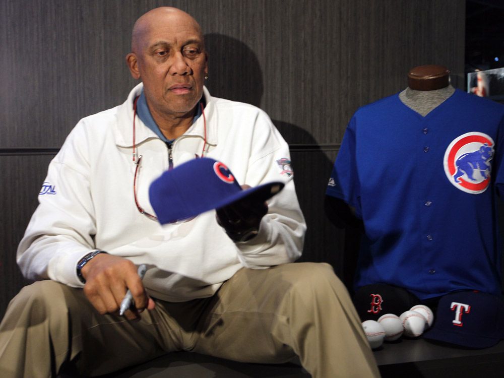 Fergie Jenkins visits Chatham for statue unveiling