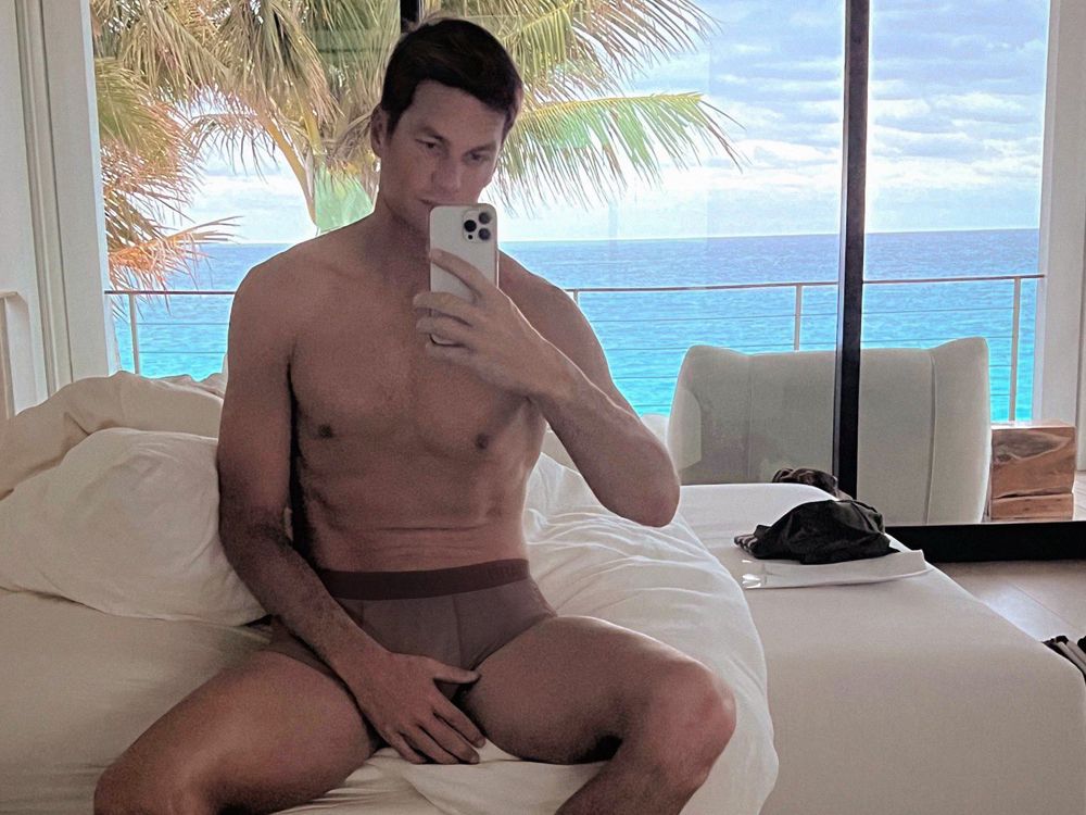 Tom Brady confused by viral 'thirst trap' underwear selfie