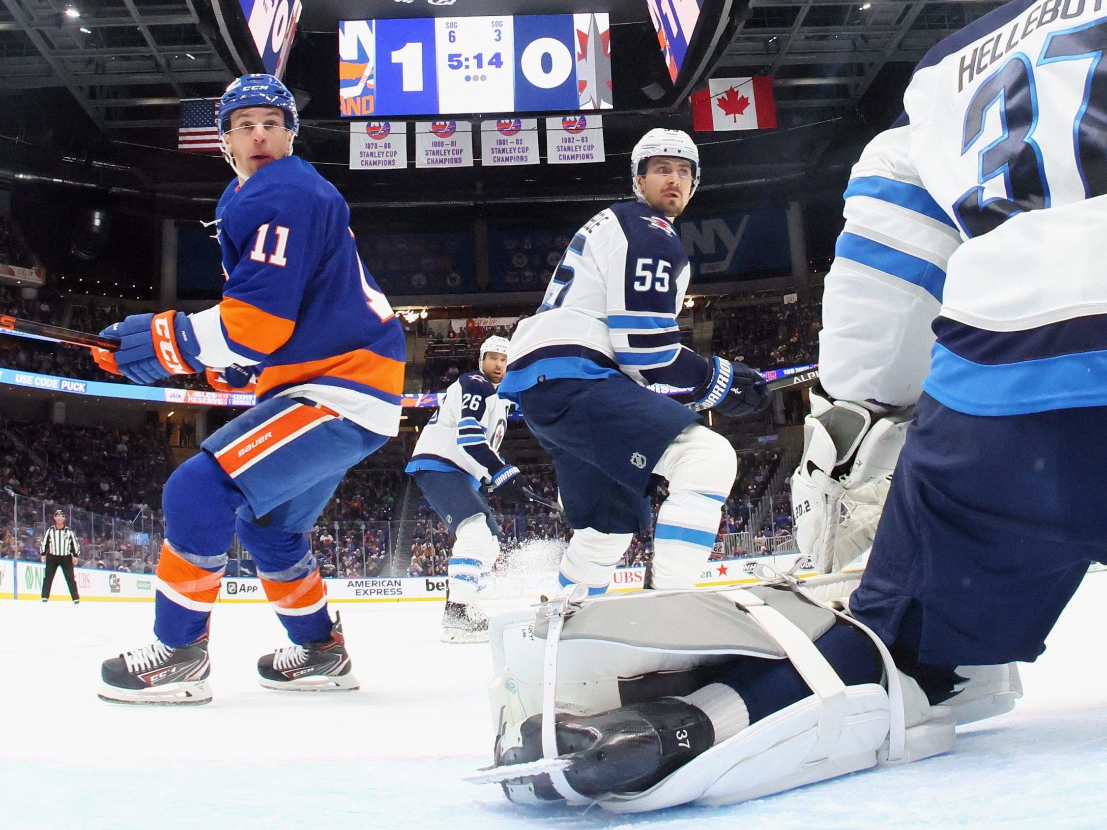 islanders jets game