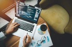 Cyber criminals targeting younger Canadians, survey says