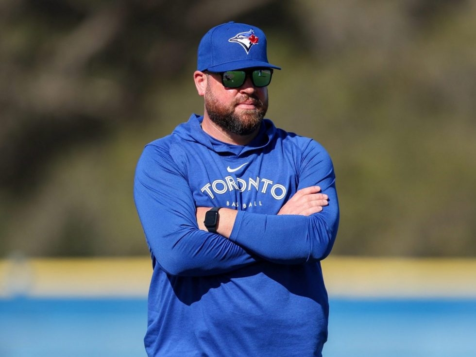 Blue Jays skipper to the rescue of choking restaurant patron