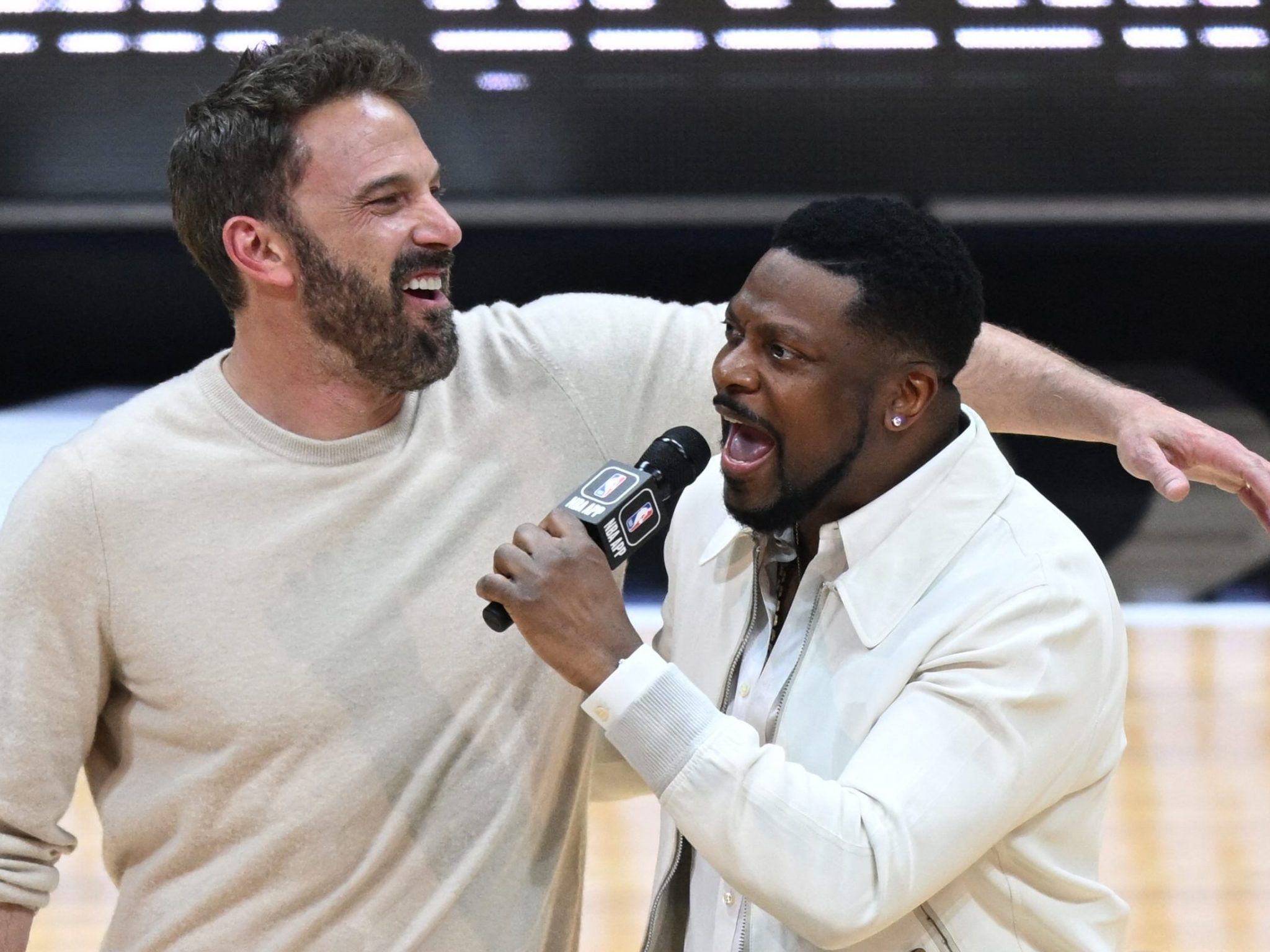 With 'Air,' Ben Affleck Tells Lesser-known Michael Jordan Story ...