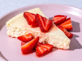 Cheesecake With Strawberries.