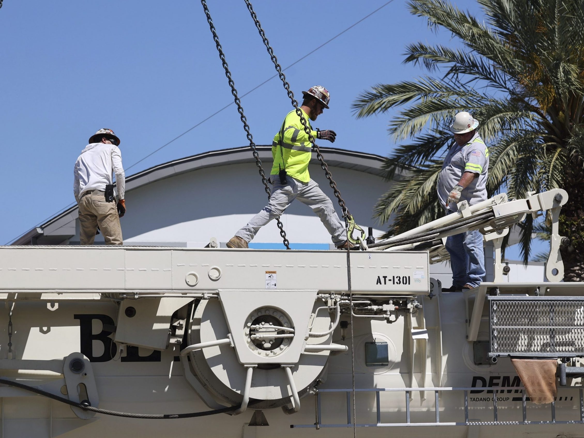 Workers dismantle Florida ride where teen fell to death Flipboard