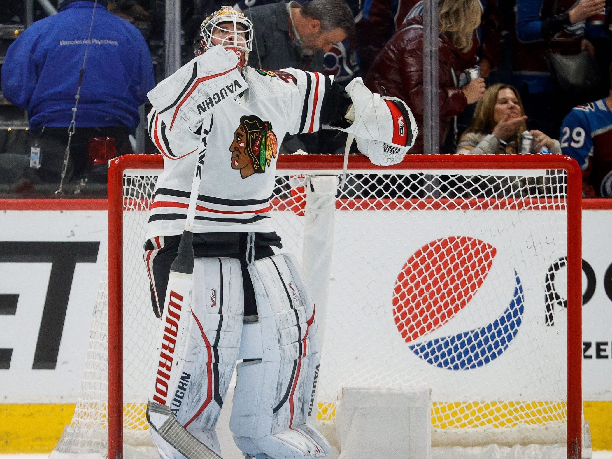 Chicago Blackhawks won't wear Pride warmups because of security